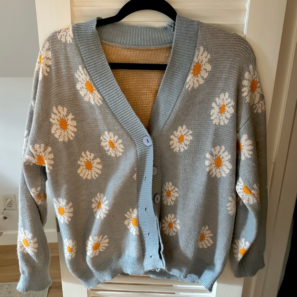 Daisy/floral cardigan